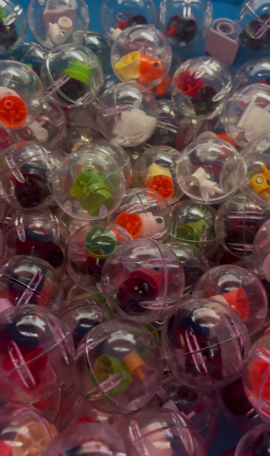 CAPS SORPRESA (PACK DE 2-3) GACHAPON